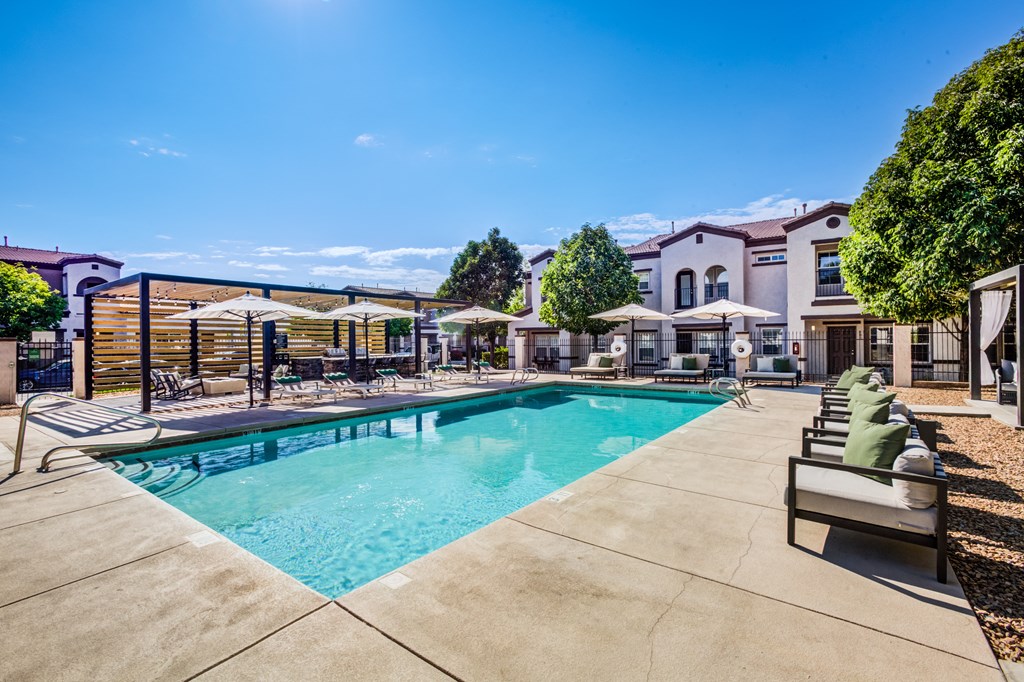 the reserve at city center apartments swimming pool